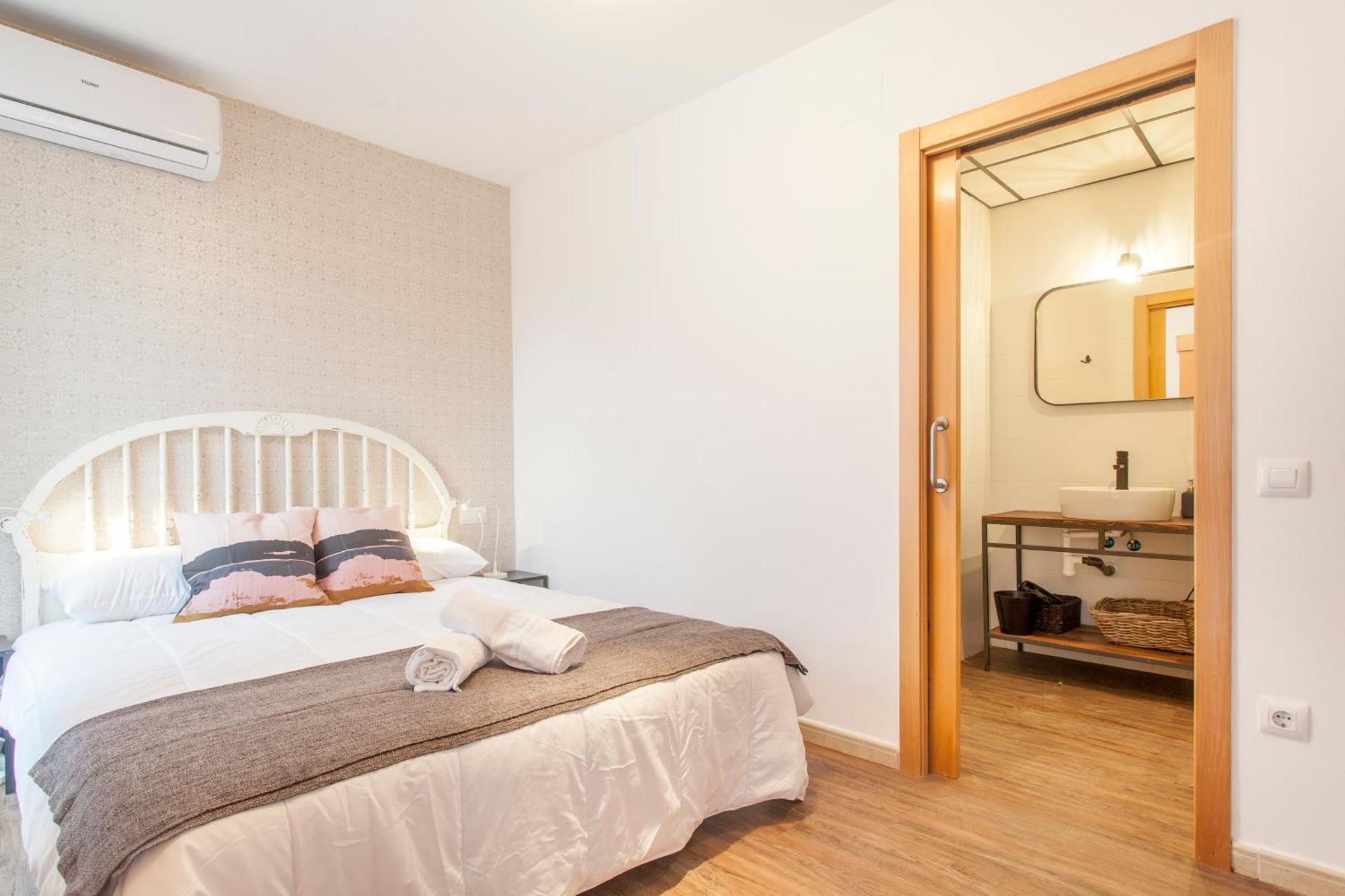 Hosted By Gracie Apartment Valencia Ngoại thất bức ảnh
