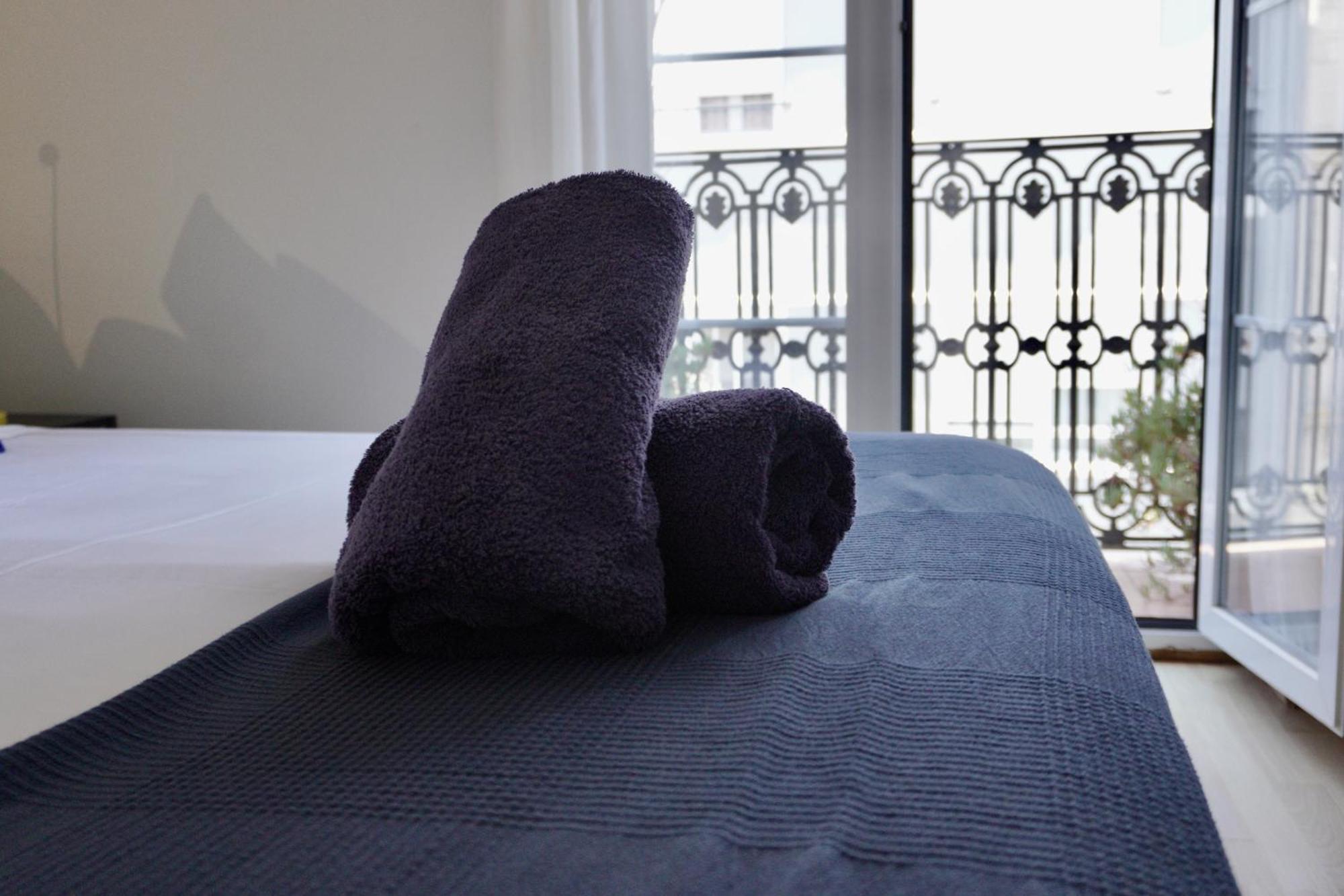 Hosted By Gracie Apartment Valencia Ngoại thất bức ảnh