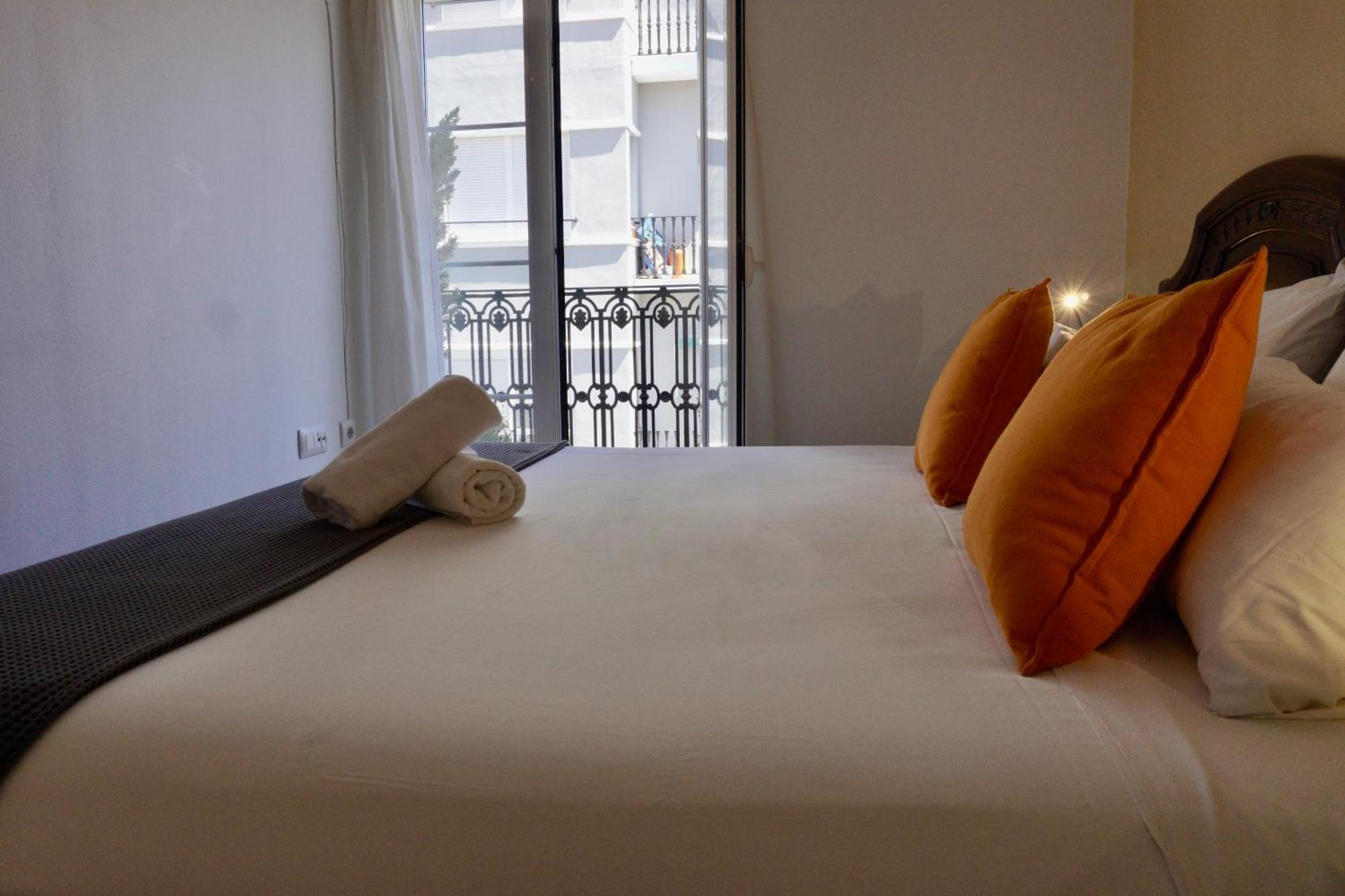 Hosted By Gracie Apartment Valencia Ngoại thất bức ảnh